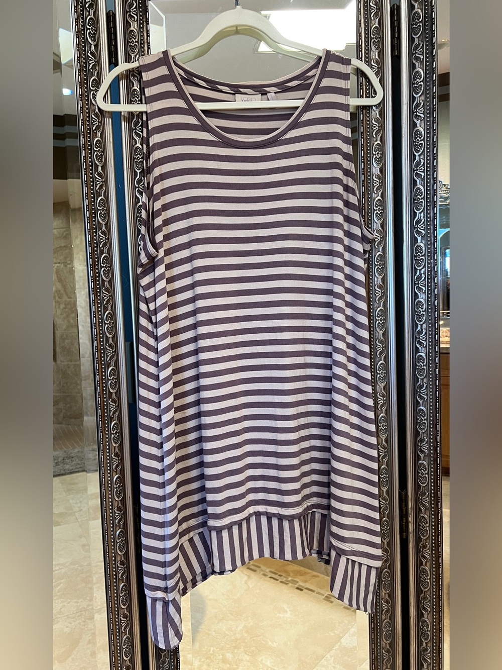 LOGO Layers Striped Tank - Sz L